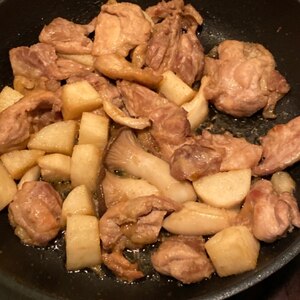 鶏もも肉と長芋とカシューナッツの炒め物